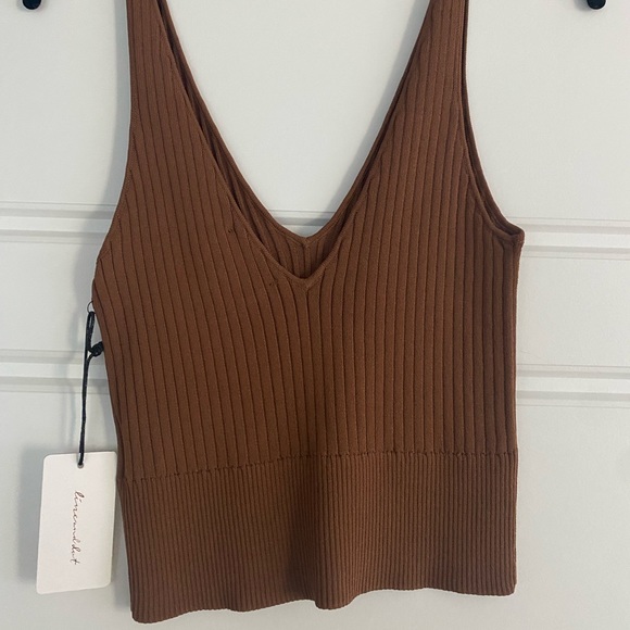 Line & Dot Lynn Ribbed Tank - Picture 3 of 4